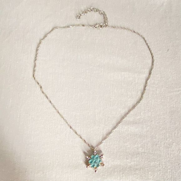 Silver Tone Chain Necklace With Aqua Blue Rhinestones Star Pendant - Picture 2 of 10